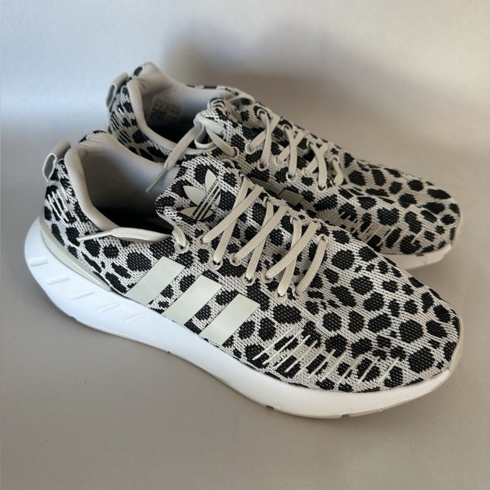Adidas Swift Run 22 White Black Animal Print Sneakers Women’s 8.5